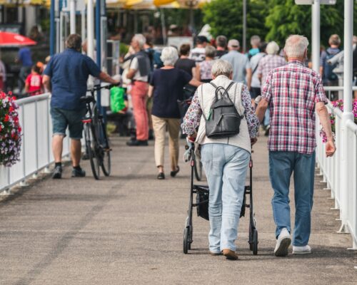 Stay Active and Pain-Free as You Age: The Power of Regular Chiropractic Care